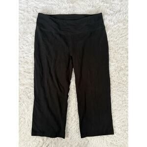 Gap Body “essential Sport Capri” Women’s L Black Soft Legging Pants. Comfortable